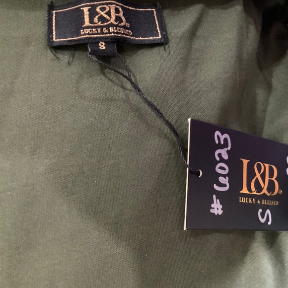 L & B Lucky & Blessed Sequin Green Vest Cardigan Party Size Small NWT - Picture 6 of 8